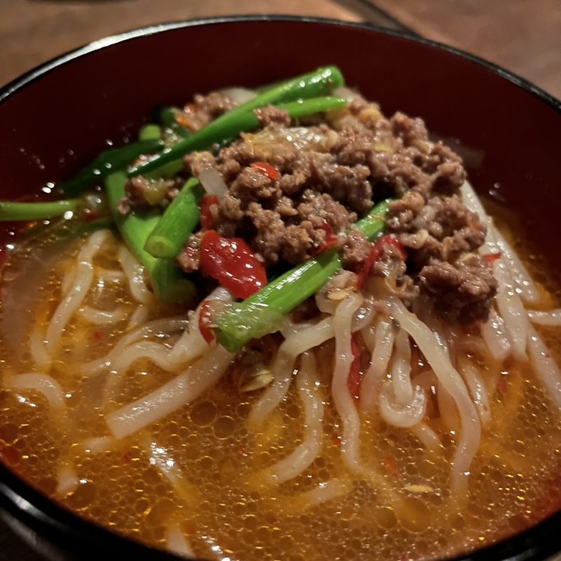 台湾ラーメン(ウォッカトニック （WODKA TONIC）)