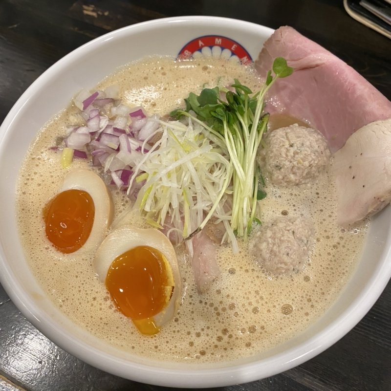 特製とりとん醤油(らぁ麺 きくはん )