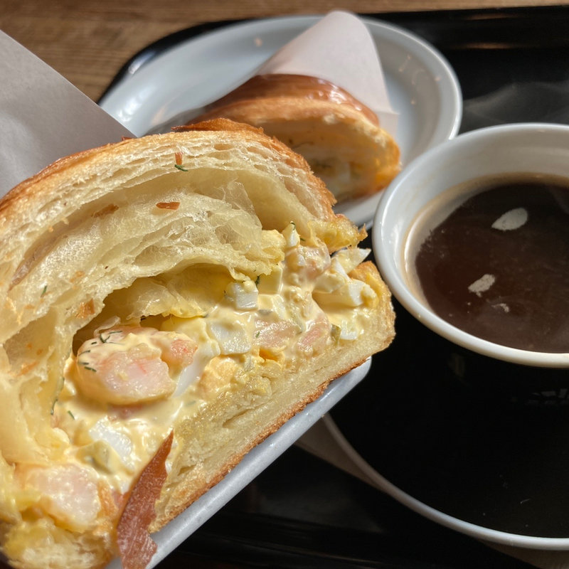 エビタルタルクロワッサン+ブランドコーヒー(ゼブラ コーヒーアンドクロワッサン 津久井本店)