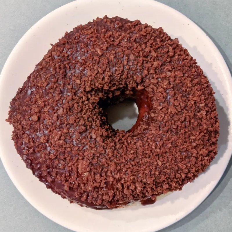グッドタウンドーナツ　VAN HOUTEN CHOCOLATE CRUNCH DOUGHNUT(DEAN & DELUCA新宿)