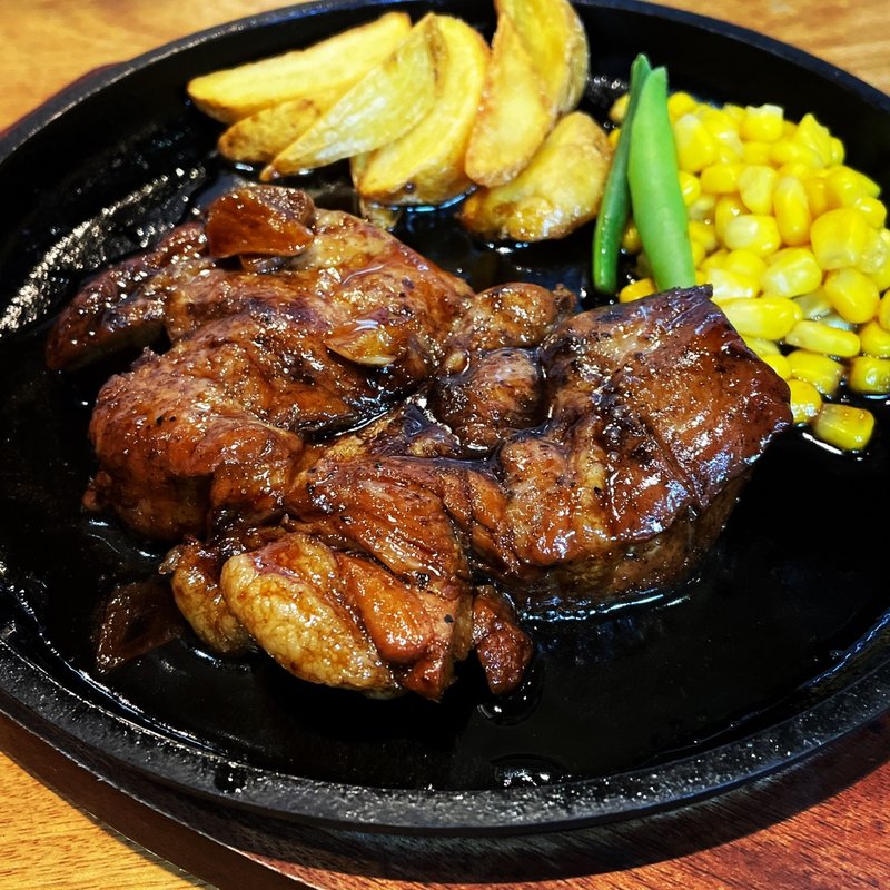 茶屋町トンテキ(洋食屋さん 樹里カレー 梅田店)