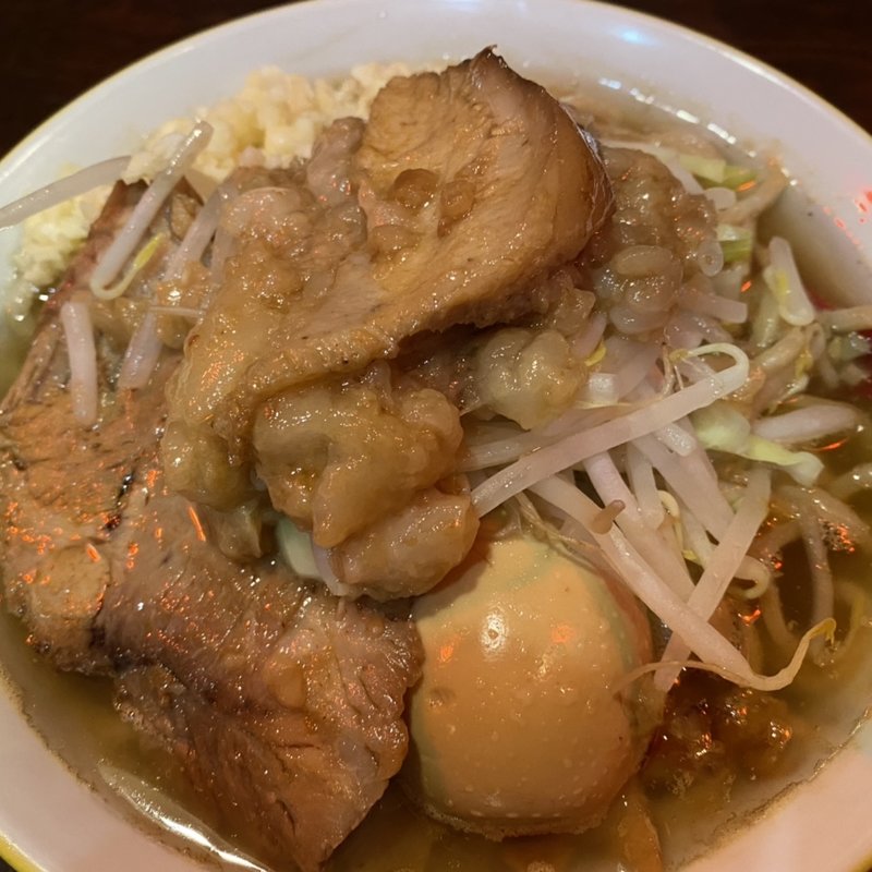 ラーメン(ラーメンイエロー　新宿御苑前店)
