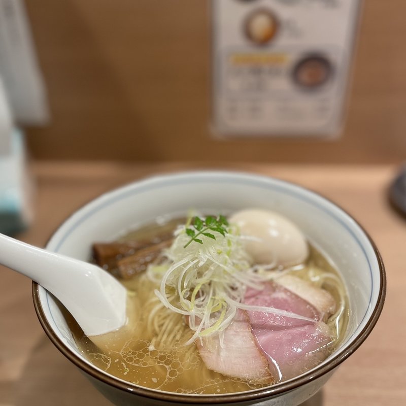 味玉のどぐろそば(らぁ麺　くろ渦)