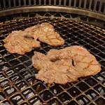 塩タン(焼肉 ぶろっこり)