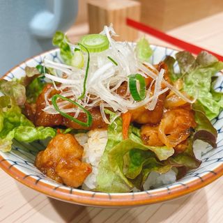 豚バラ焼肉丼(ラーメン専科 竹末食堂)