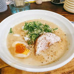 鶏×鶏　濃厚ラーメン(大杉製麺)