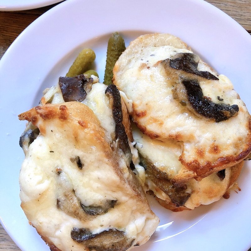 FORMULE2 クロックフォレスティエール(ブヴェット(Buvette))