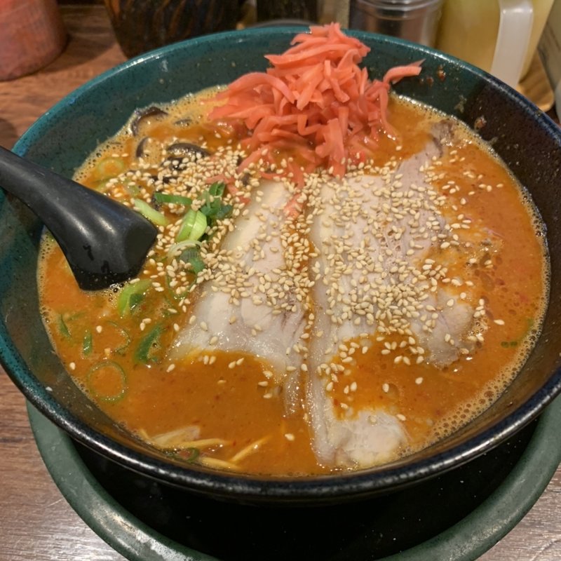 赤とんこつ(激辛)(博多とんこつ 天神旗)