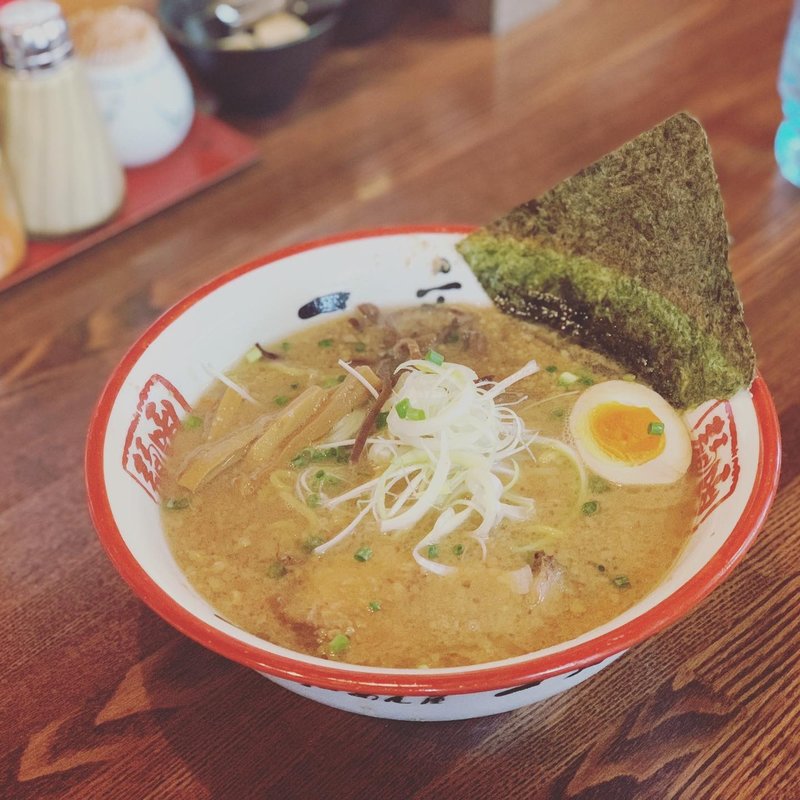 チャッチャ正油ラーメン(函館麺や 一文字 函館総本店)