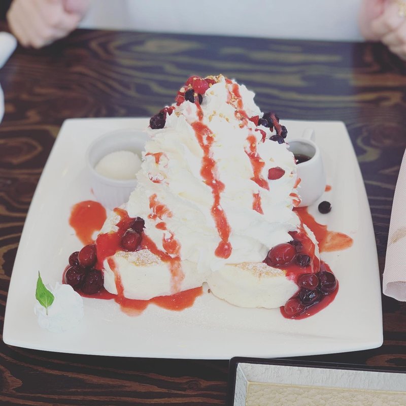 パンケーキ(ミックスベリーリコッタチーズ)(カフェ カプリシュー)