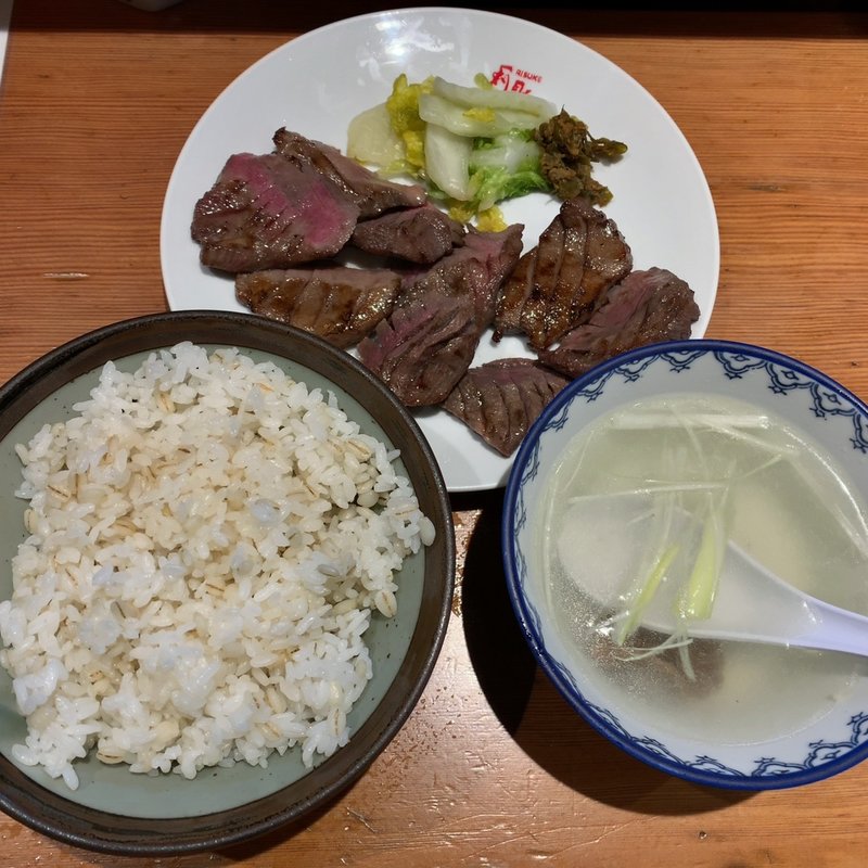 牛タン定食 大盛り(牛タン利助)