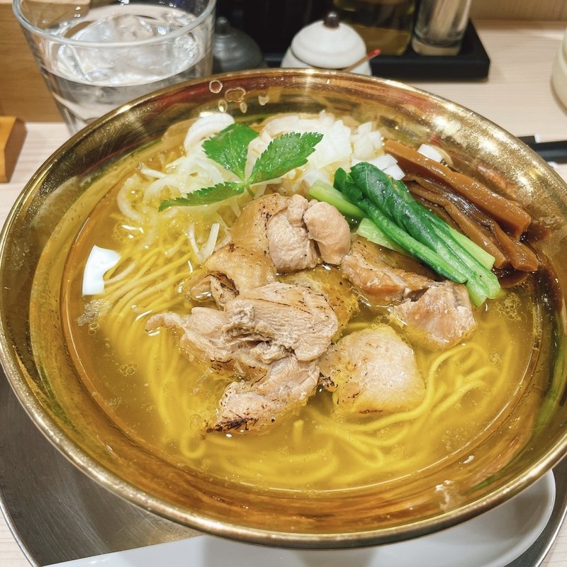 金の名古屋コーチンの中華そば塩(ラーメン専科 竹末食堂)