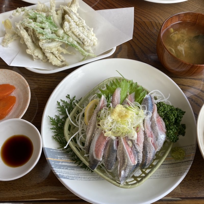 いわし天ぷら定食(1320)＋いわし刺身(660)(いさりび食堂 )