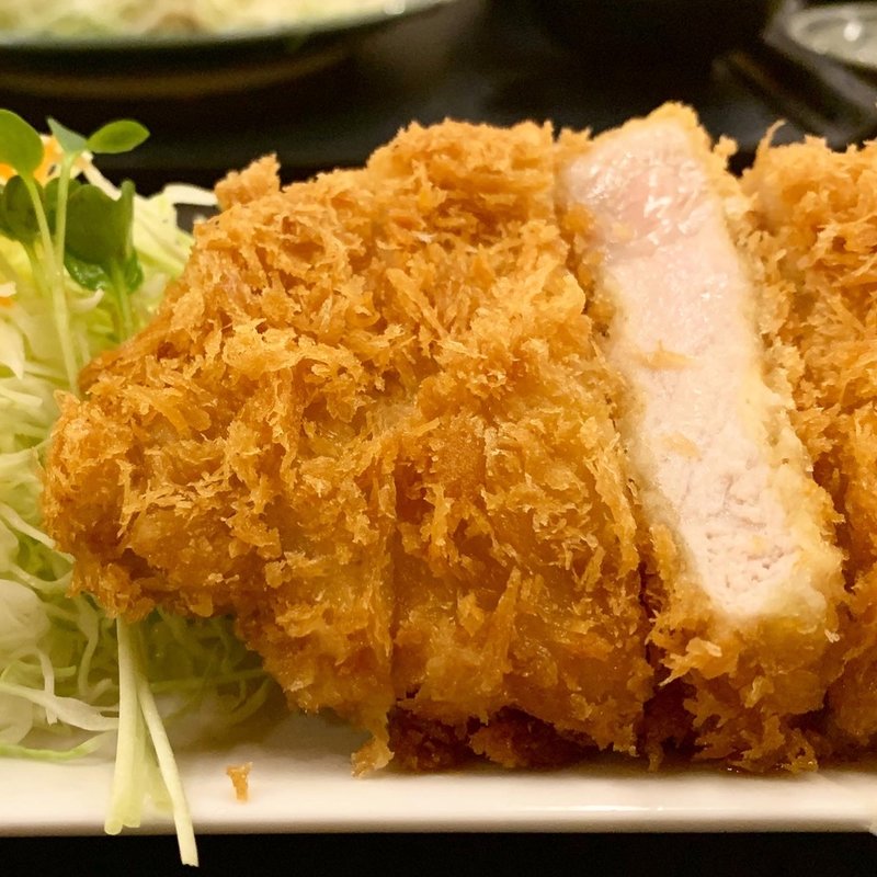 アグー豚のロースカツ定食(とんかつ太郎 新都心店 （とんかつたろう）)