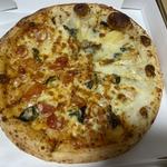赤と白の愛されピッツァ(ナポリの窯 西宮店)