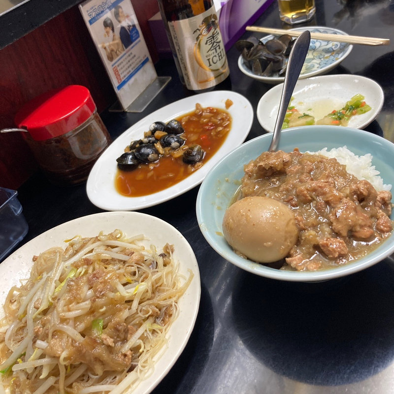 滷肉飯(錢爺 台灣料理)