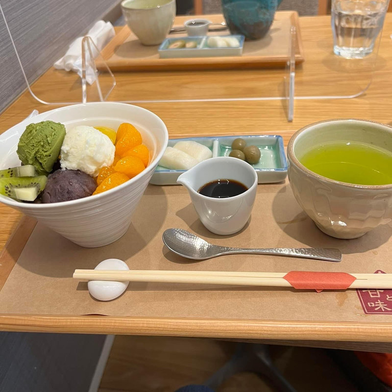 クリームあんみつとお漬物(銀座やまう)