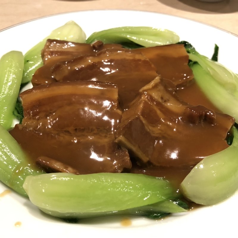 皮付豚肉の角煮　(トンポーロー)(廣聚隆)