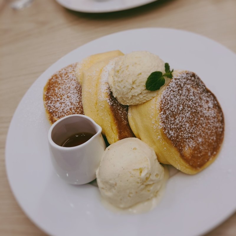 (幸せのパンケーキ 福岡天神店)
