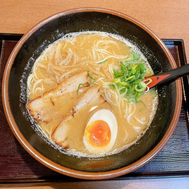 濃厚醤油豚骨煮干しラーメン(らーめんふぁみりー 岡山店 )