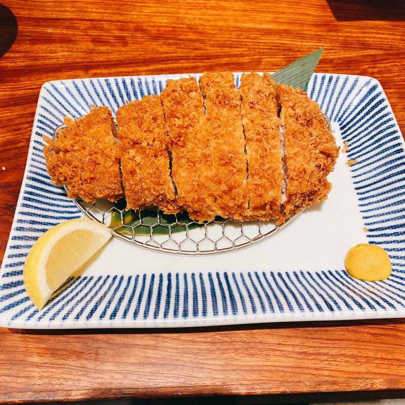 厚切りロースカツ膳(和心とんかつ あんず博多 グランツリー武蔵小杉店)