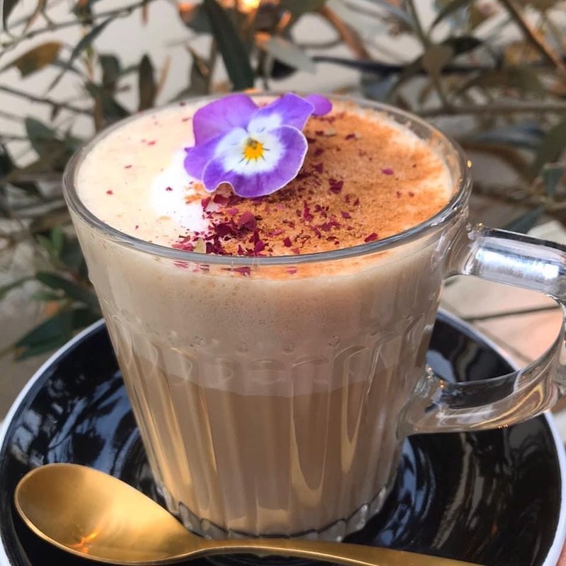 ホットマサラチャイ( カフェ 坂の下)