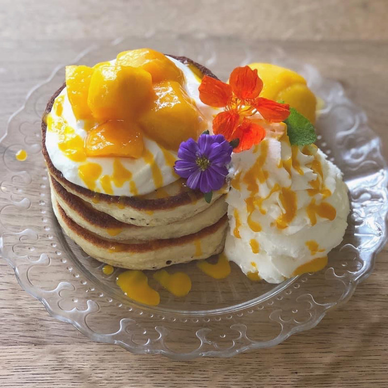 マンゴーパンケーキ( カフェ 坂の下)