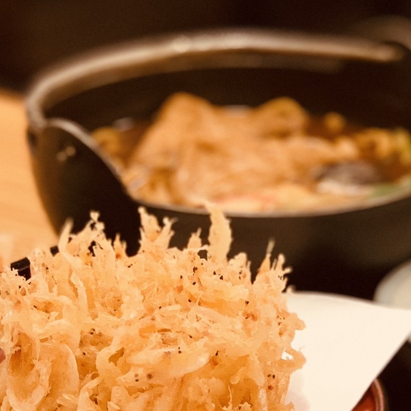 味噌煮込みうどん桜エビのかき揚げ付き(手打麺舗 丸一)