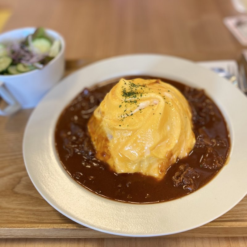 ドレスオムライス(ドライブイン　熱海プリン食堂)