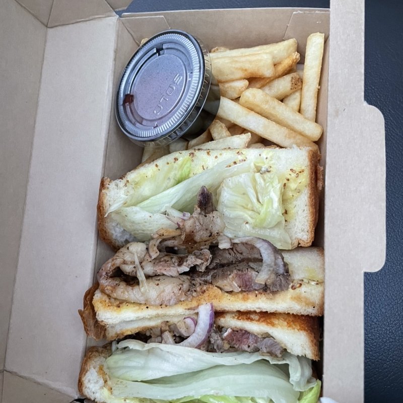 ステーキサンドウィッチ(American House Diner アメリカンハウスダイナー 港山下店)