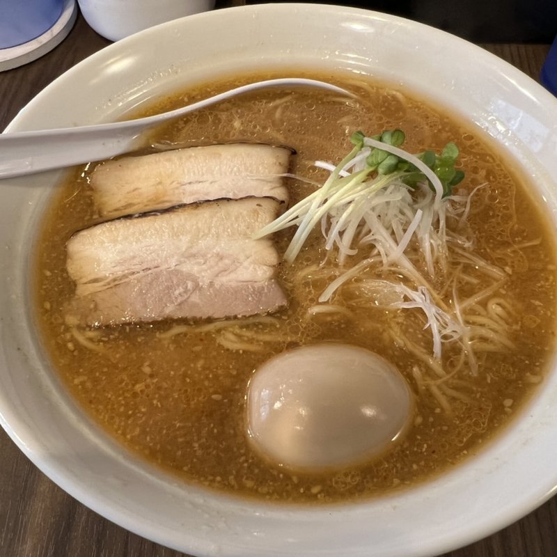 貝出汁味噌そば　煮卵(貝出汁　中華そば　源太郎)