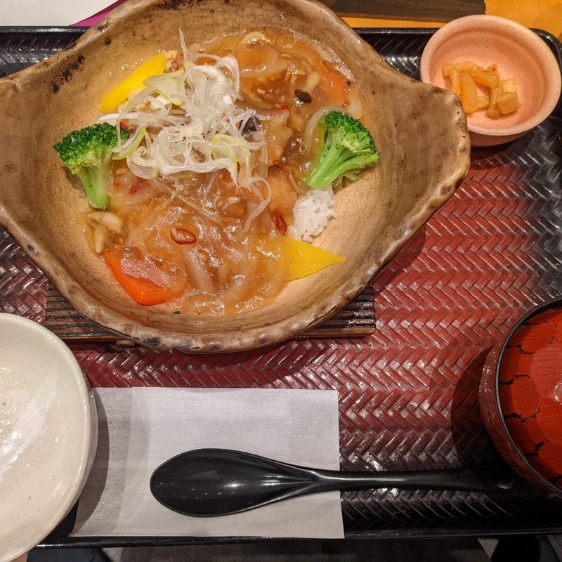 鶏竜田の醤油麹あんかけ土鍋ごはん(大戸屋ごはん処イオン盛岡南)