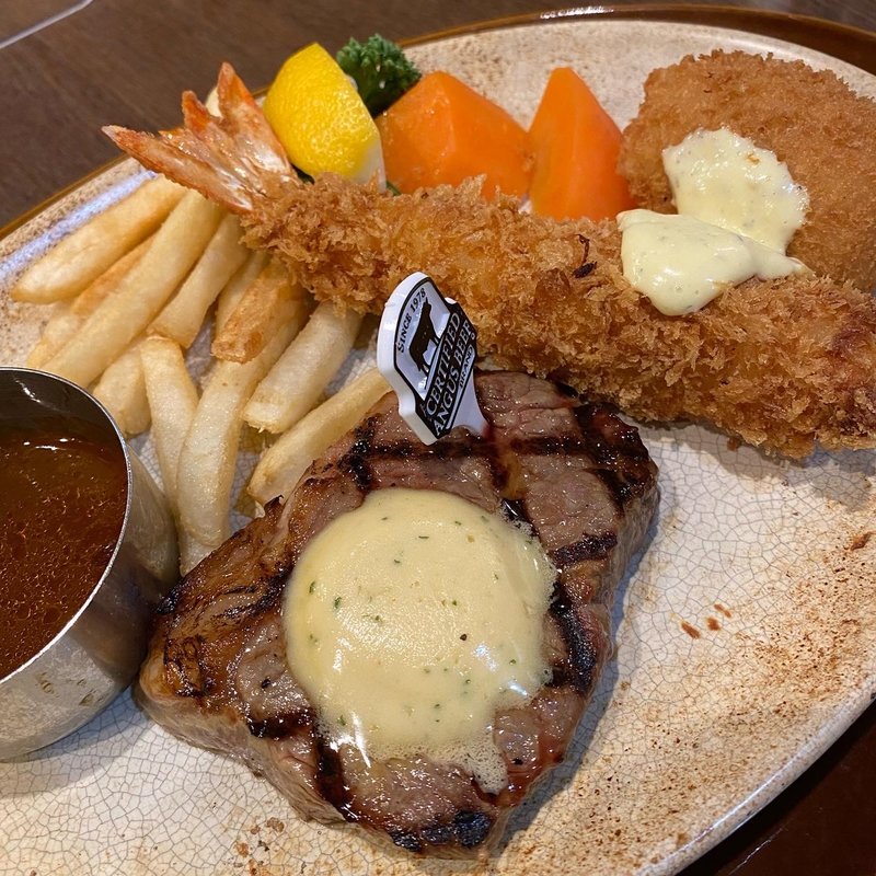 (ロイヤルホスト 大倉山店 （Royal Host）)