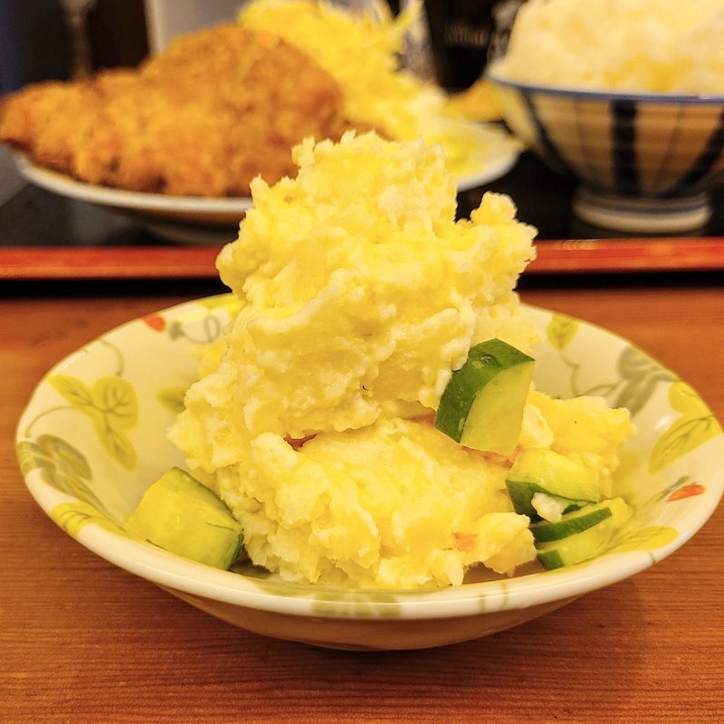 ポテトサラダ(居酒屋 楽)