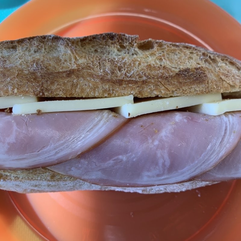 グリエールチーズサンド(パンとcafé えだおね)