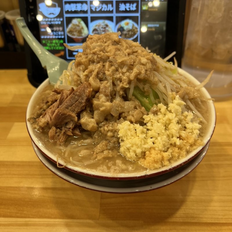 (革命飯店 世界のチェ・タケダ)