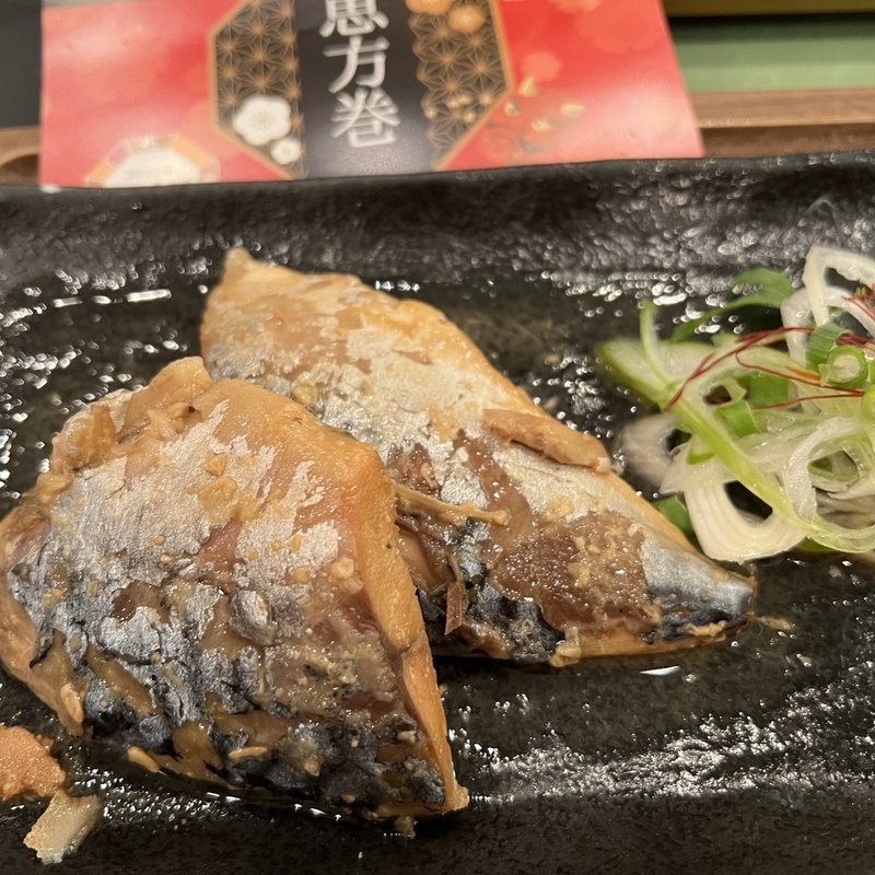 塩サバ、サバの味噌煮定食(げんまい食堂　SMILE KITCHEN)