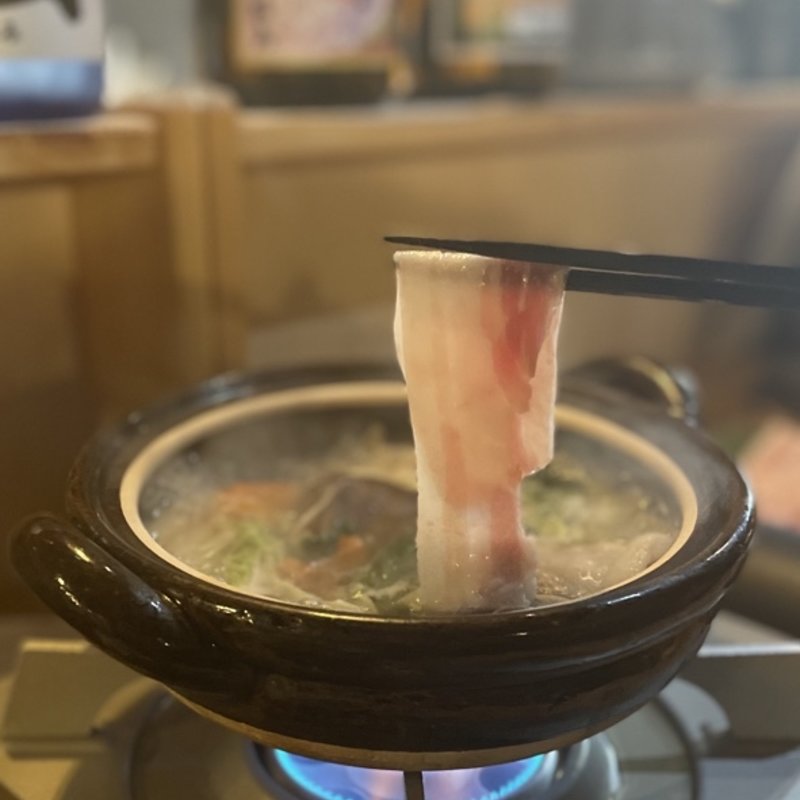 黒豚のしゃぶしゃぶ(鹿児島料理　溶岩焼てげ)