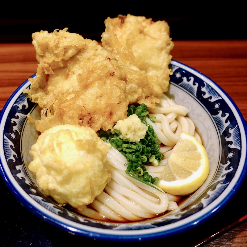 とり玉天ぶっかけ(難波千日前 釜たけうどん 明石焼　LINKS UMEDA店)