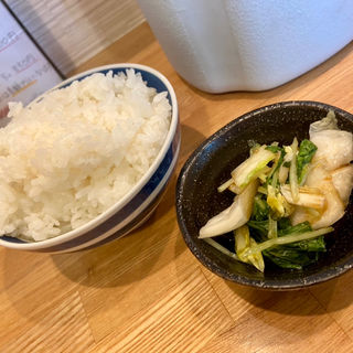 めし・漬物(冨ちゃんラーメン)