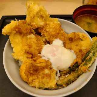 ポテサラ鳥天丼(天丼てんや サンシャイン店)