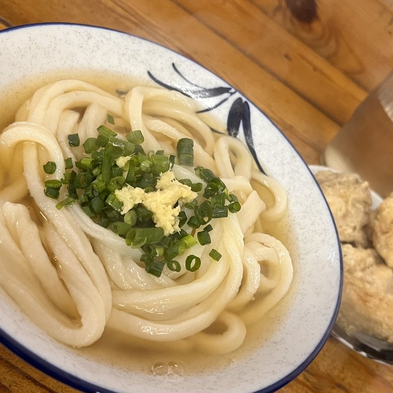 かしわうどん(手打うどん　麦蔵 （むぎぞう）)