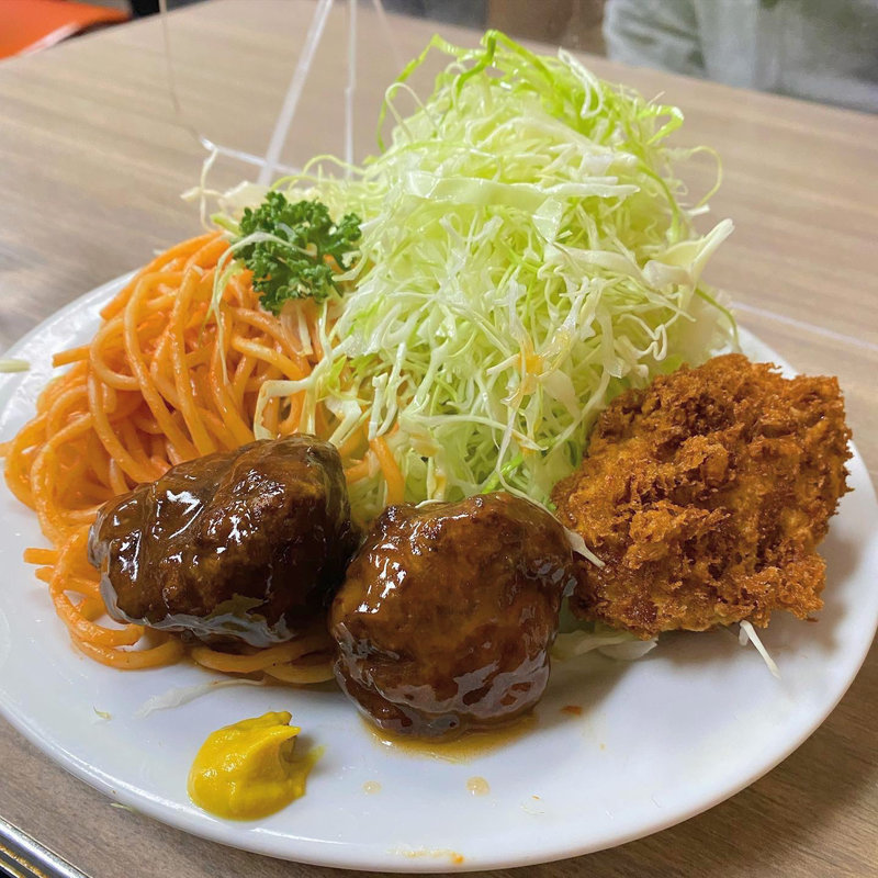 肉団子 コロッケ(桃乳舎)