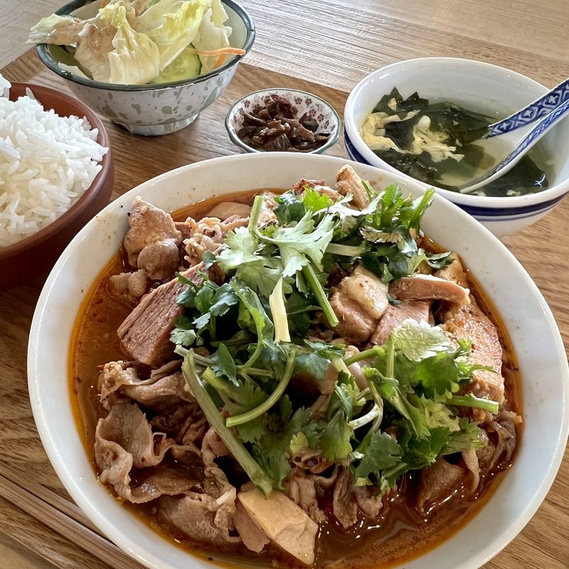 羊肉と干豆腐の麻辣煮(湖南菜 香辣里)