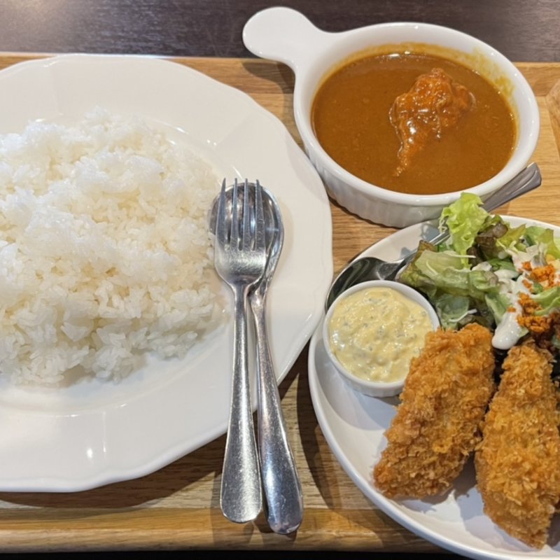 カキフライカレーライス(VIGOR)