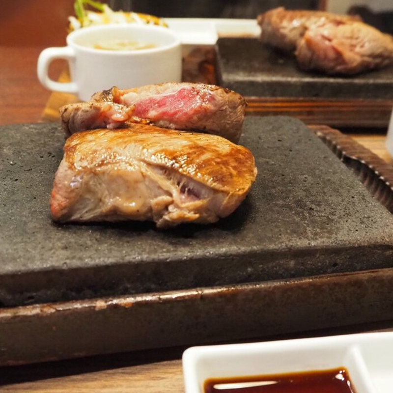 モンスターGOLDステーキ(Monster coffee&grill)