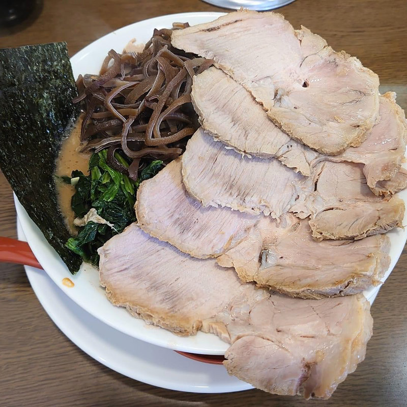 チャーシュー麺(うまいヨゆうちゃんラーメン)