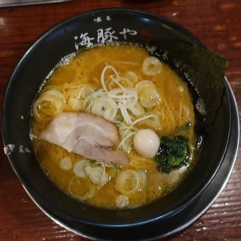 ラーメン(西新 海豚や)
