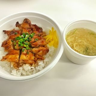 焼き鳥丼(テイクアウト)(ゆかり食堂)