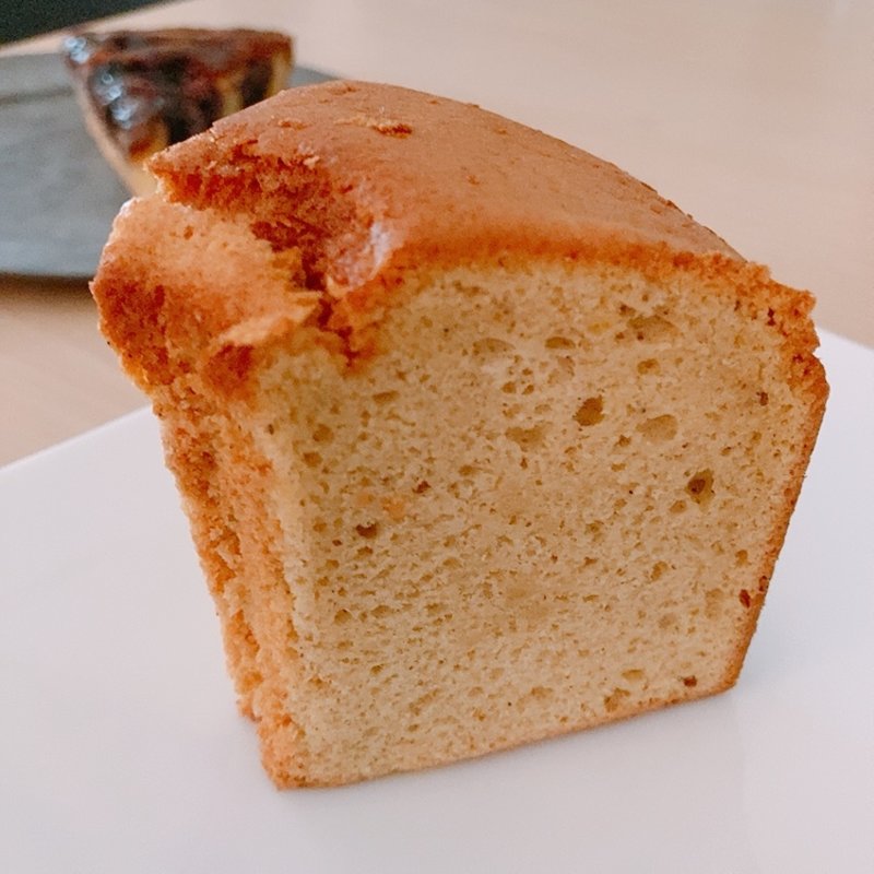 焦がしバターのシフォンケーキ(5feet cafe （ファイブフィートカフェ）)